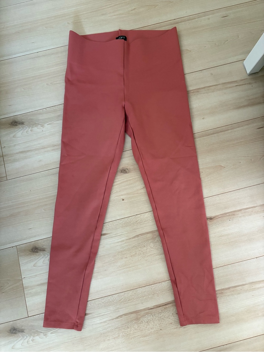 LOFT Ponte Leggings in Coral Rose - Picture 1 of 3
